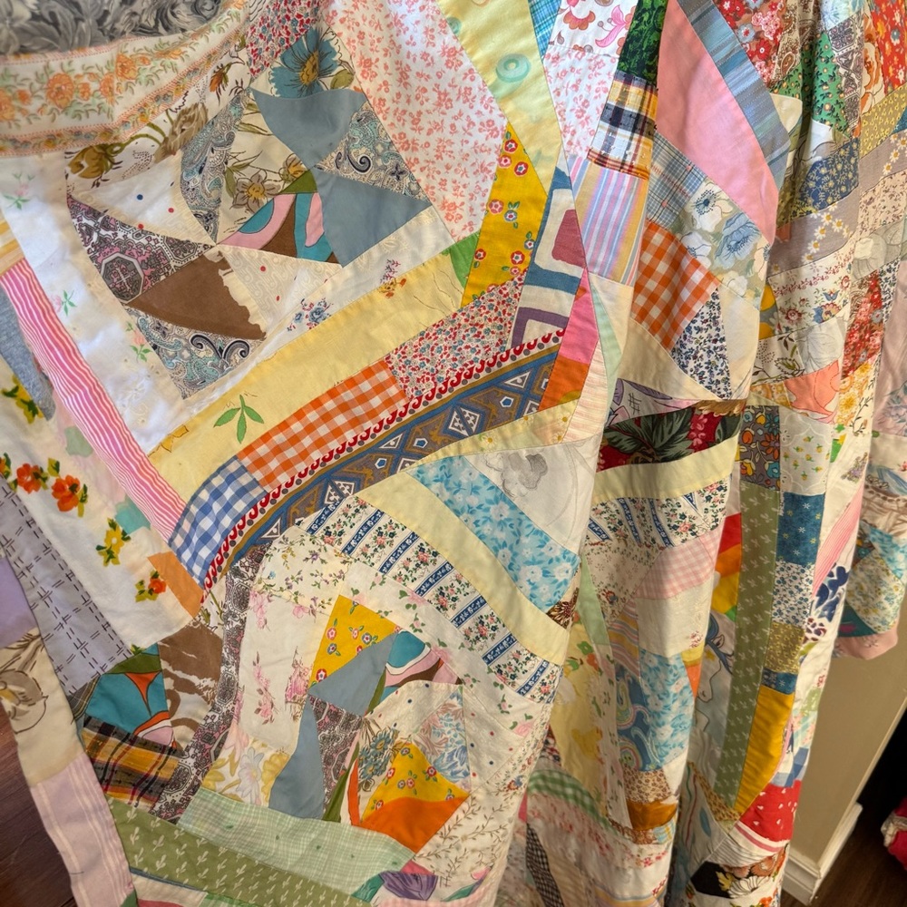 Patchwork Quilt Top Multicolor Design - Picture 5 of 9
